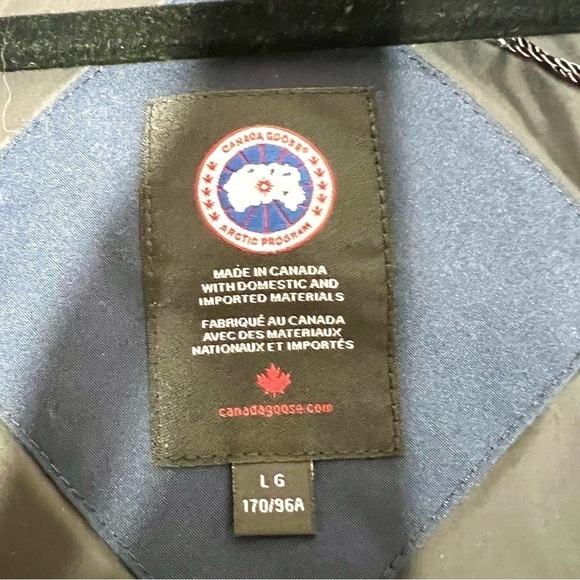 Canada Goose Deep Cove Bomber Navy size L - Picture 8 of 13